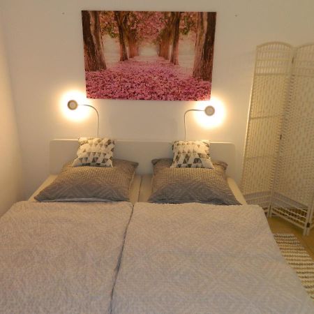 Ferienwohnung Kiko Zornheim エクステリア 写真