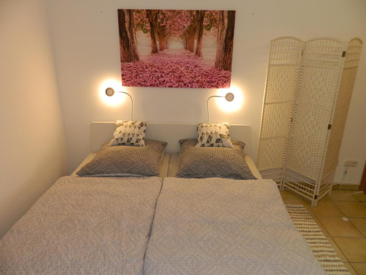 Ferienwohnung Kiko Zornheim エクステリア 写真